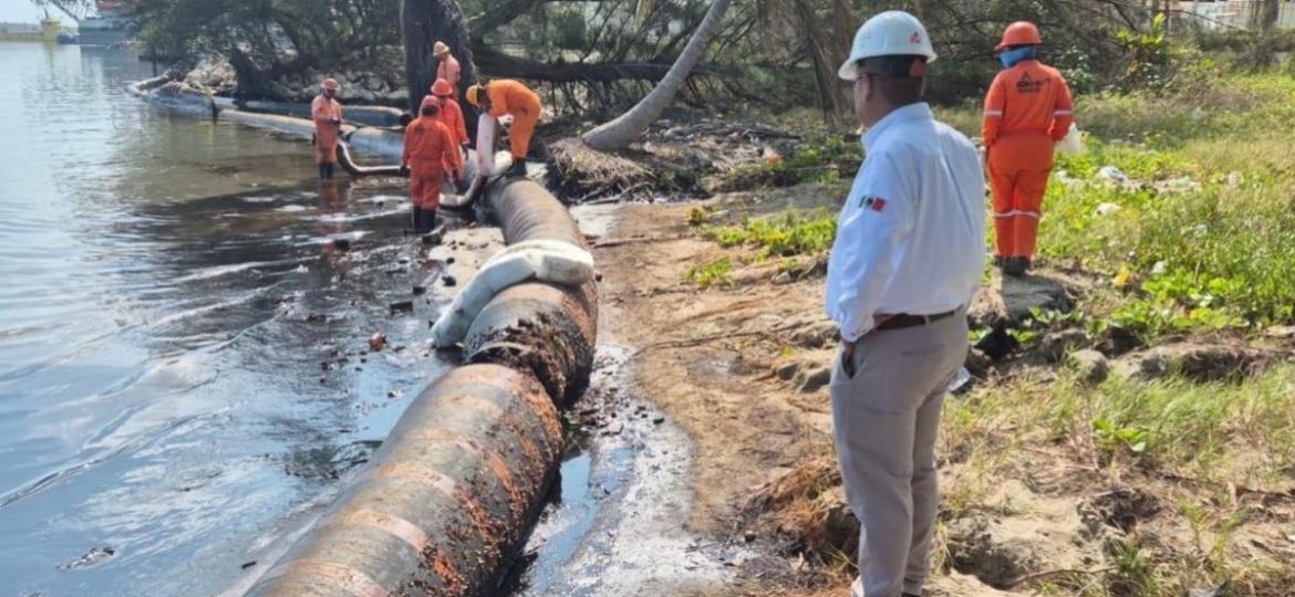 Pemex-omite-volumenes-de-derrames-y-deja-sin-datos-el-alcance-ambiental