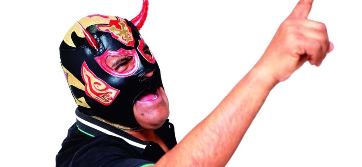 Cancerbero-de-las-canchas-al-ring-30-anos-de-carrera-en-la-lucha-libre