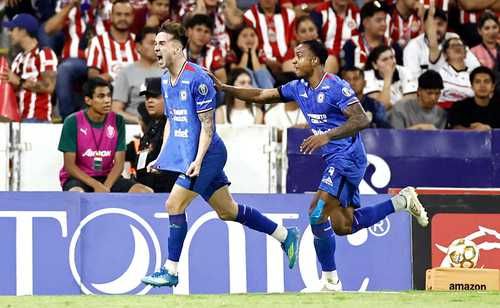 Cruz-Azul-primer-finalista-del-Clausura-2026-tras-vencer-2-1-a-Chivas-4-3-global-1