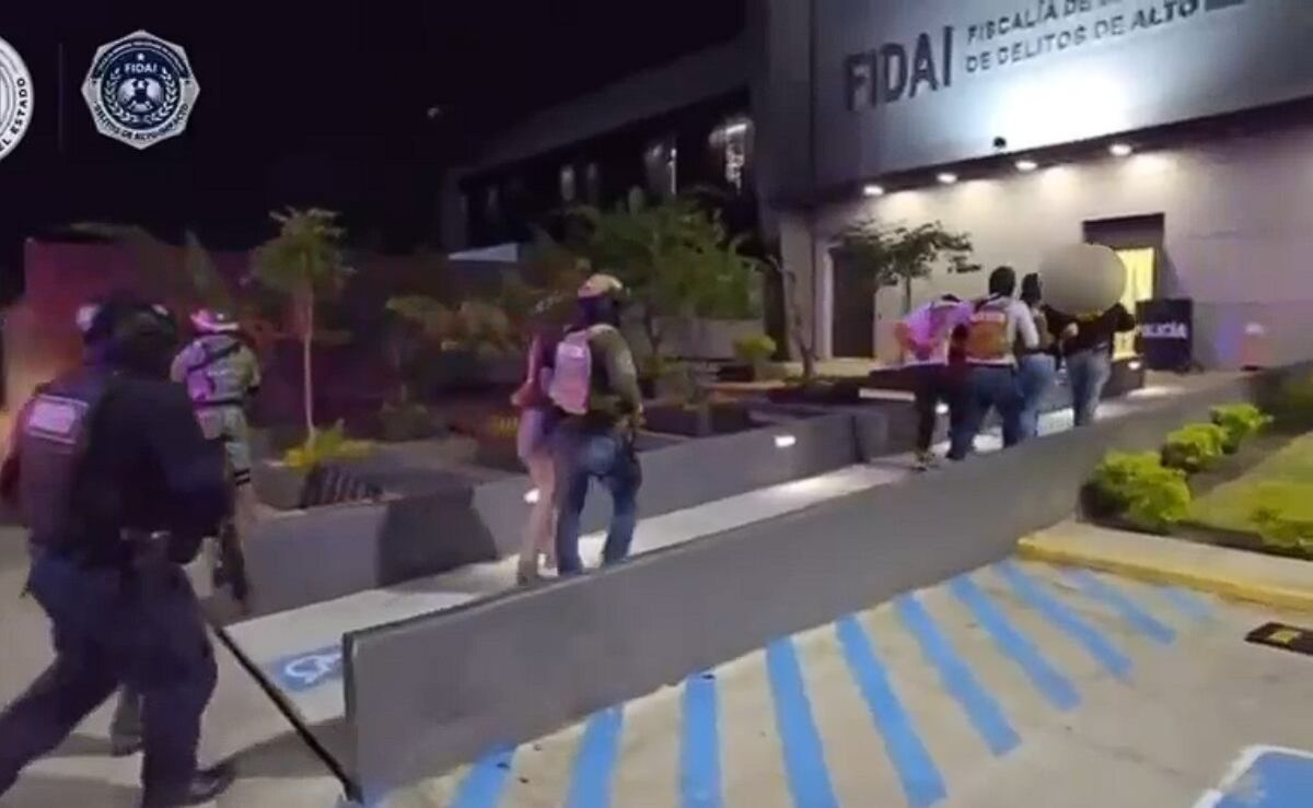 Rescatan-a-tres-personas-secuestradas-en-los-limites-de-Morelos-y-el-Edomex-detienen-a-cinco-presuntos-integrantes-de-una-celula