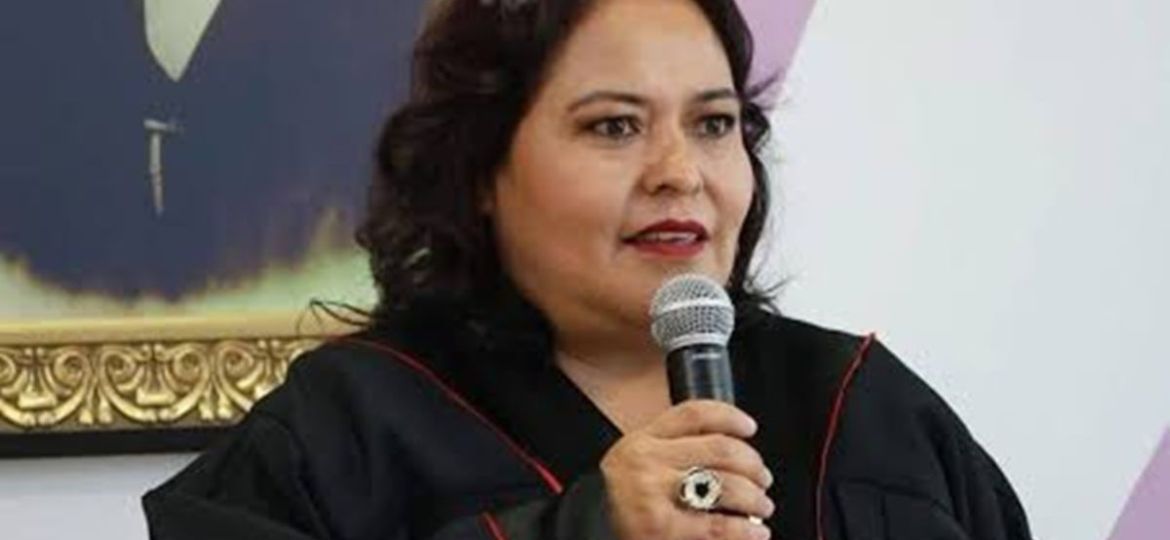 Trabajadoras-del-Poder-Judicial-de-Oaxaca-denuncian-retencion-del-72-de-su-bono-del-Dia-de-las-Madres