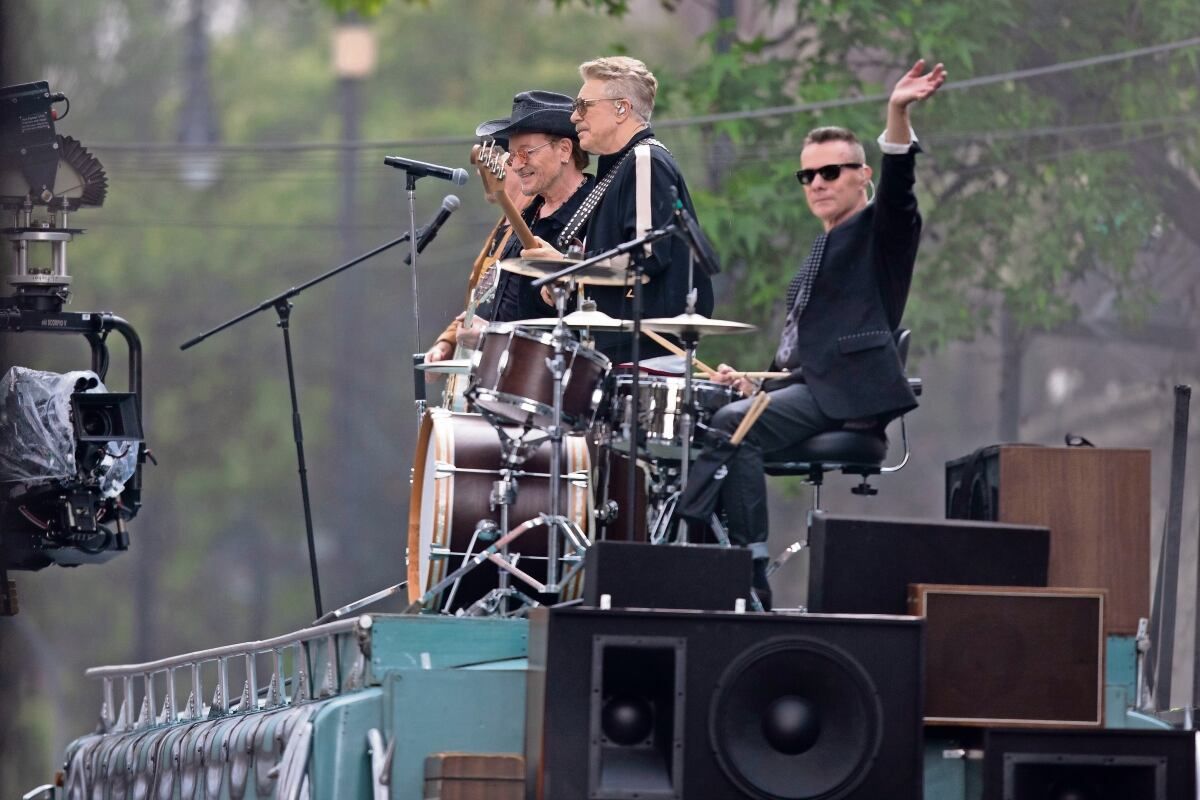 U2-graba-en-el-Centro-Historico-de-la-CDMX-el-videoclip-de-Street-of-Dreams
