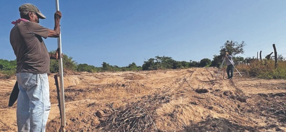 Pobladores-de-Collantes-levantan-bordos-para-protegerse-de-nuevas-inundaciones