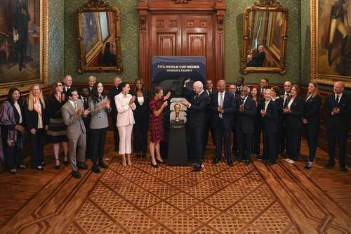 Sheinbaum-recibe-en-Palacio-Nacional-al-presidente-de-la-FIFA-Gianni-Infantino