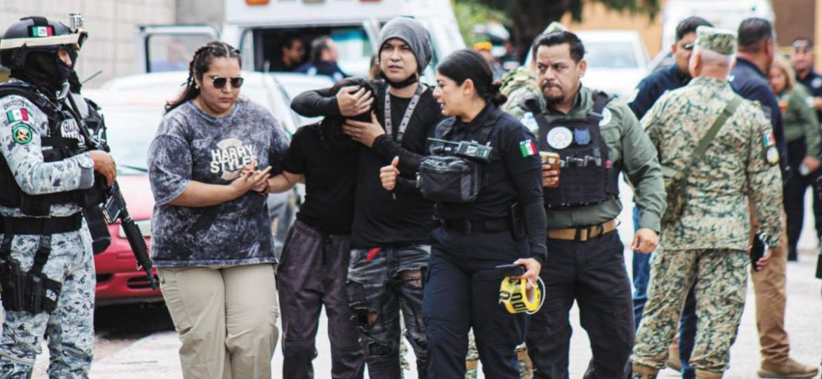 Ataque-en-secundaria-de-Torreon-dejo-una-subdirectora-muerta-y-cuatro-personas-heridas
