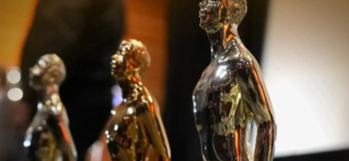 Premios-Ariel-2026-las-estrellas-desfilan-por-la-alfombra-roja-en-los-Estudios-Churubusco