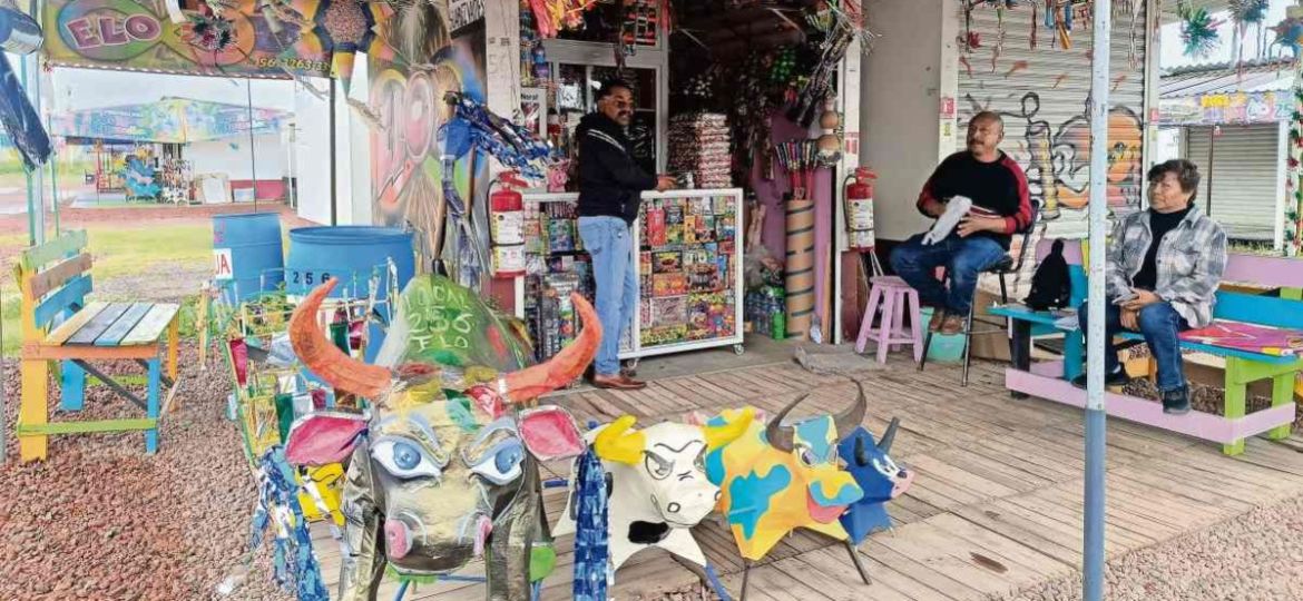 Ventas-de-pirotecnia-en-Tultepec-caen-hasta-100-tras-restricciones-y-decomisos